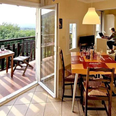 Maison Eli Mit 2 Appartments Holiday home *