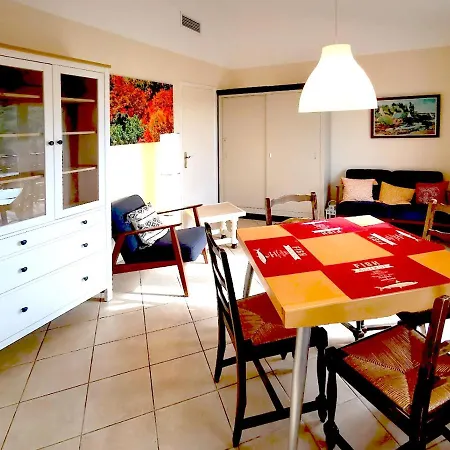 Maison Eli Mit 2 Appartments Holiday home *
